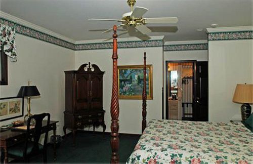 Inn At Aberdeen Valparaiso Exterior photo