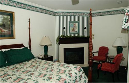 Inn At Aberdeen Valparaiso Exterior photo